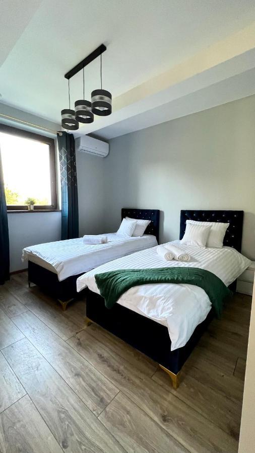Aparthotel W Dolinie Stawow Zator By Housine Las Экстерьер фото