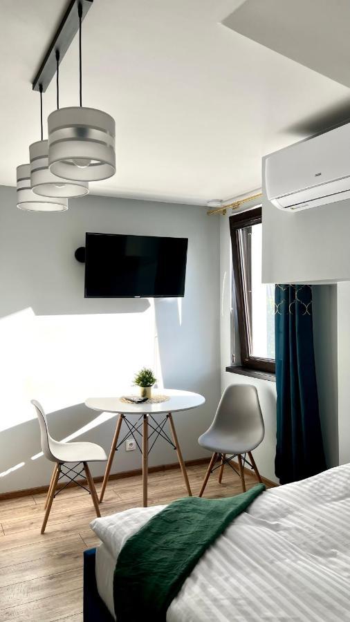 Aparthotel W Dolinie Stawow Zator By Housine Las Экстерьер фото