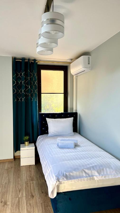 Aparthotel W Dolinie Stawow Zator By Housine Las Экстерьер фото